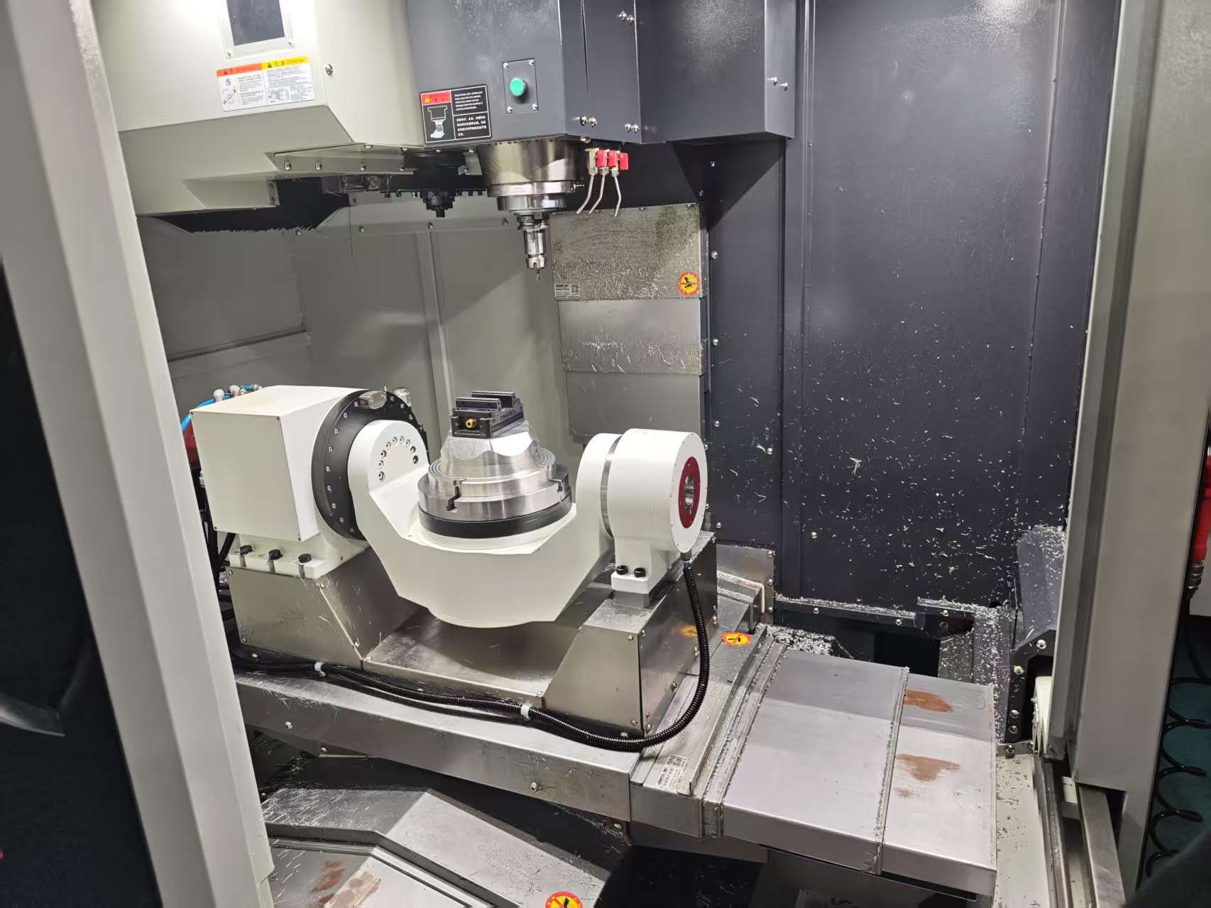 立式五轴加工中心