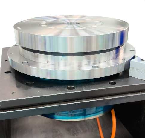 立卧两用水冷直驱转台 RTCK385-70